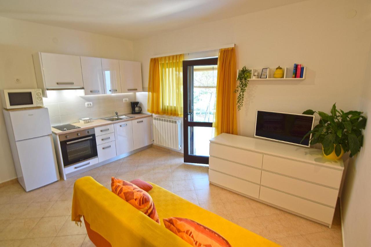 Apartments Bor Medolino Esterno foto